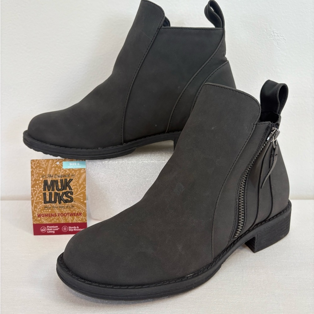 LUKEES by Muk Luks Black Side-Zip Bethany Ankle Boots 8